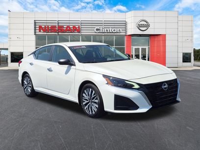 Used 2025 Nissan Altima 2.5 SV