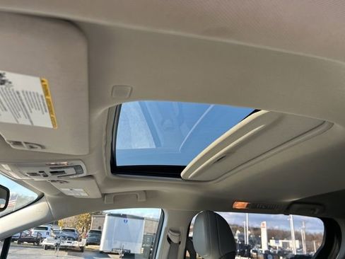 Certified 2024 Toyota Sienna XLE image 17