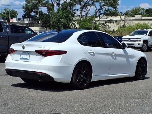Used 2023 Alfa Romeo Giulia Ti RWD image 7