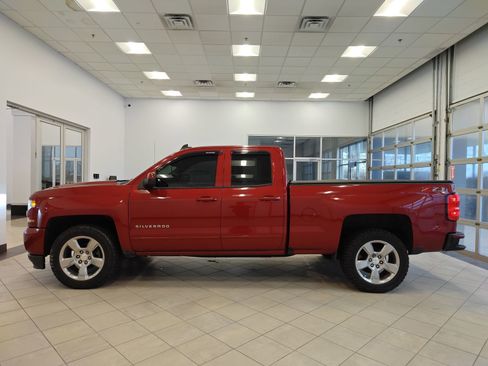 Used 2018 Chevrolet Silverado 1500 LT w/ All Star Edition image 7