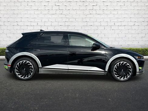 Used 2023 Hyundai Ioniq 5 Limited image 3