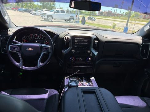 Used 2021 Chevrolet Silverado 1500 LTZ AWD/4WD image 5
