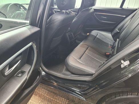 Used 2018 BMW 330i xDrive Sedan w/ Convenience Package AWD/4WD image 36