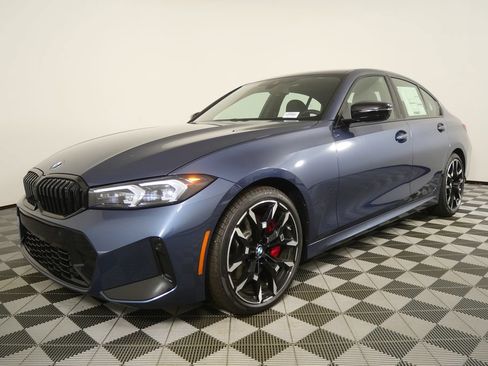 Used 2026 BMW 330i Sedan w/ M Sport Package RWD image 7