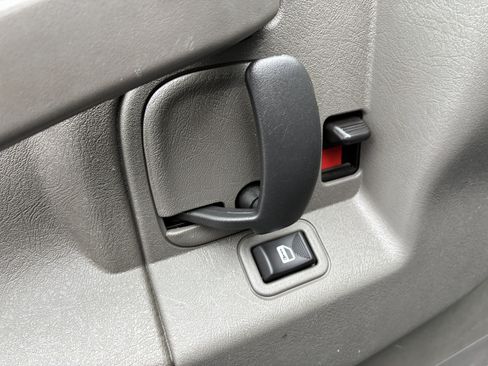 Used 2022 Chevrolet Express 2500 w/ Driver Convenience Package RWD image 29