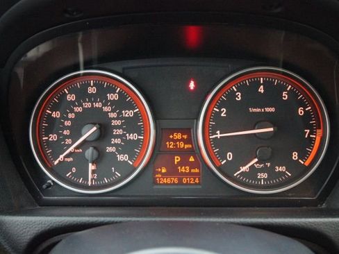 Used 2010 BMW 328i xDrive Coupe image 16