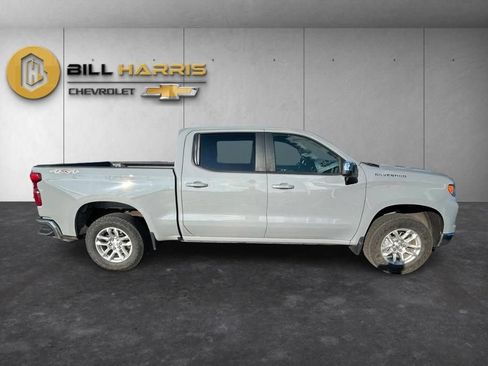 Used 2024 Chevrolet Silverado 1500 LT AWD/4WD image 4