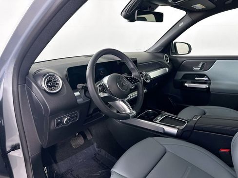 Certified 2026 Mercedes-Benz GLB 250 image 9