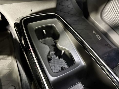 Used 2023 Volkswagen ID.4 Pro S image 15