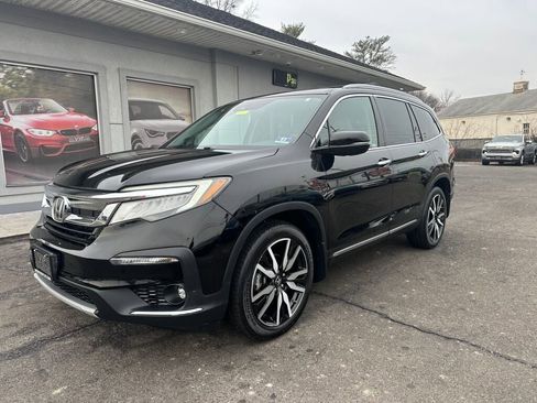 Used 2019 Honda Pilot Touring image 3