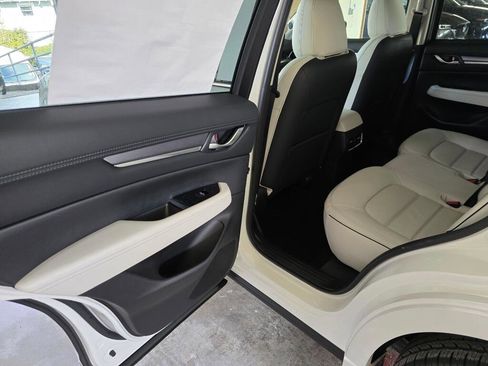 New 2025 MAZDA CX-5 AWD 2.5 S w/ Premium Plus Pkg image 24