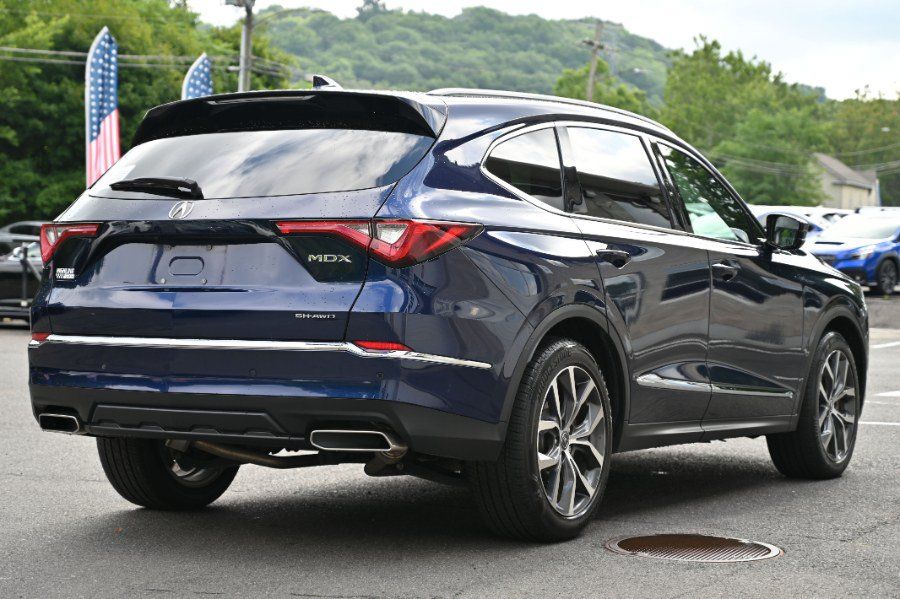 Used 2023 Acura MDX w/ Technology Package AWD/4WD image 11