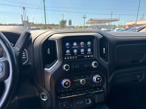 Used 2021 GMC Sierra 1500 Denali w/ Technology Package AWD/4WD image 17