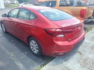 Used 2020 Hyundai Elantra SE w/ Cargo Package (C1) FWD video 3
