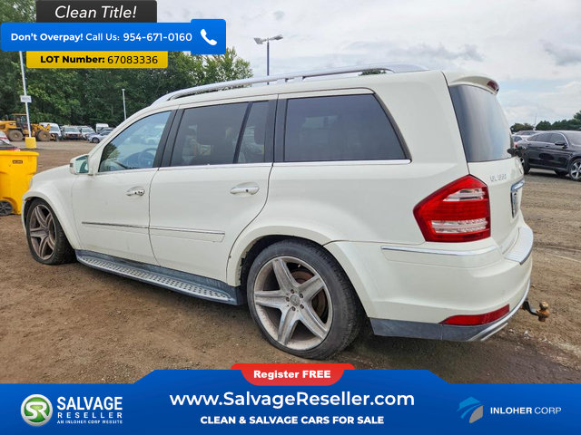 Used 2012 Mercedes-Benz GL 550 4MATIC image 3