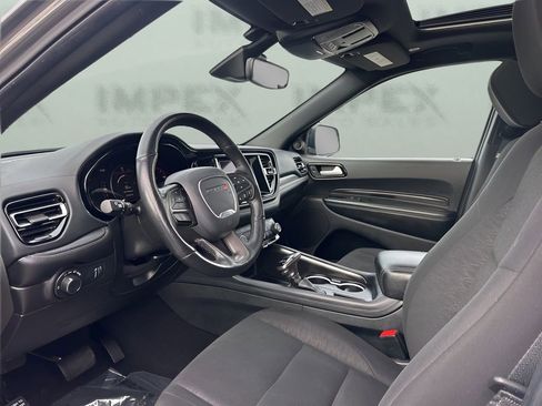 Used 2024 Dodge Durango SXT w/ SXT Blacktop Group image 9