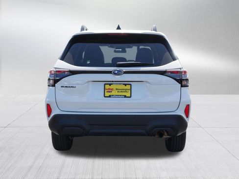 Used 2025 Subaru Forester Premium AWD/4WD image 6