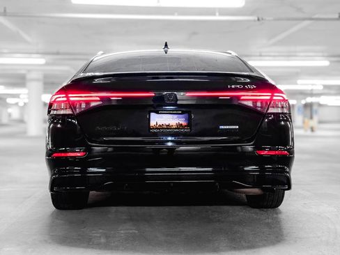 Used 2023 Honda Accord Sport image 7