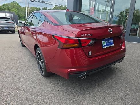 Used 2024 Nissan Altima 2.5 SR AWD/4WD image 4