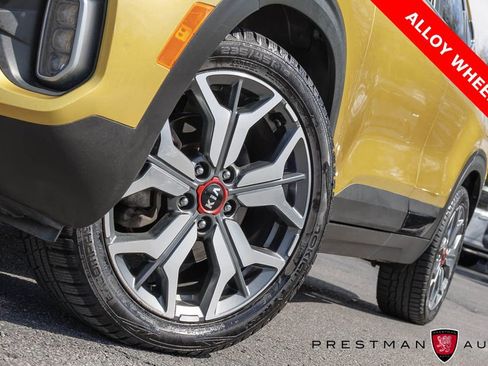 Used 2021 Kia Seltos SX w/ SX Sunroof Package AWD/4WD image 12