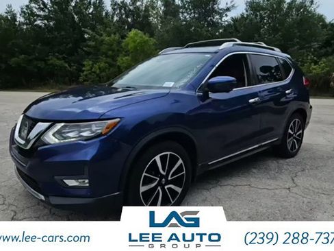 Used 2017 Nissan Rogue SL w/ SL Premium Package FWD image 3
