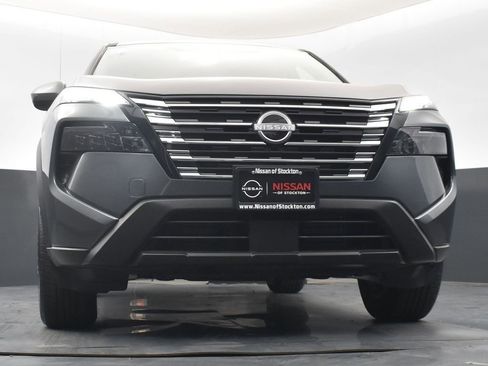 New 2026 Nissan Rogue SV image 38