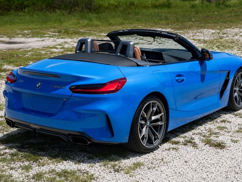 Used 2020 BMW Z4 M40i w/ Executive Package RWD image 11