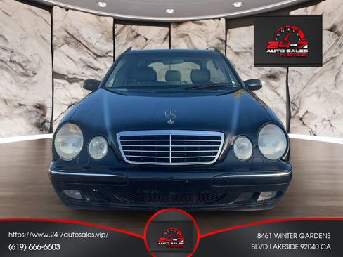 Used 2000 Mercedes-Benz E 320 Wagon image 3