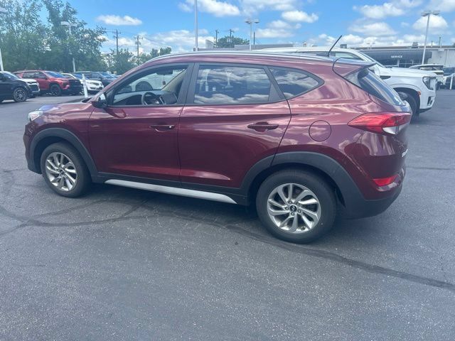 Used 2017 Hyundai Tucson SE w/ SE Popular Package 02 FWD image 5