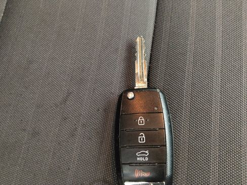 Used 2018 Kia Forte S image 32