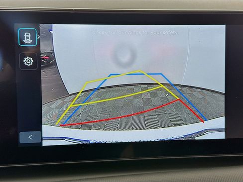 New 2025 Hyundai Tucson SE image 13