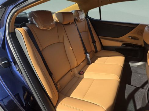 New 2025 Lexus ES 350 w/ Premium Package image 27