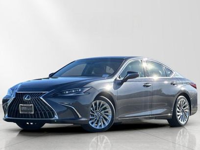 Certified 2023 Lexus ES 300h w/ Luxury Package
