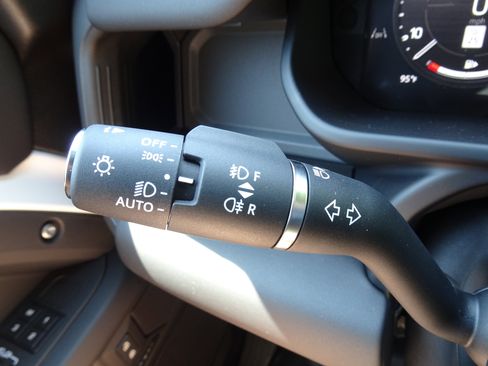 New 2025 Land Rover Defender 110 S image 21