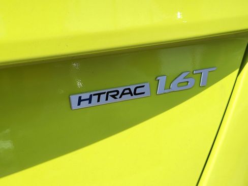 Used 2025 Hyundai Kona Limited AWD/4WD image 20