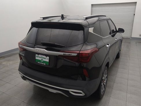 Used 2022 Kia Seltos SX w/ Sunroof Package AWD/4WD image 7