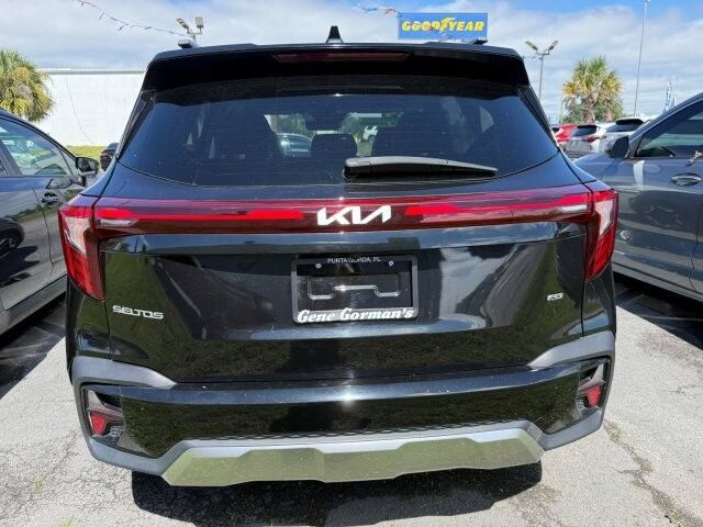 Used 2024 Kia Seltos SX AWD/4WD image 4