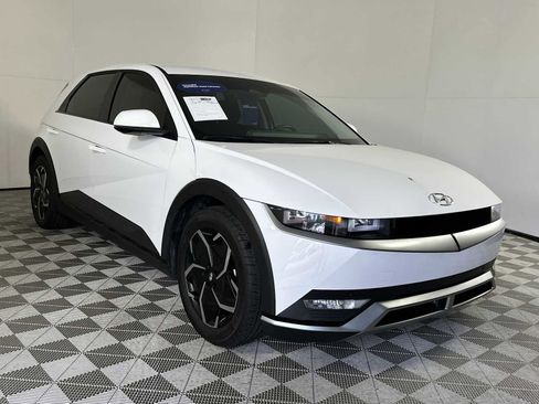 Certified 2024 Hyundai Ioniq 5 SEL RWD image 2