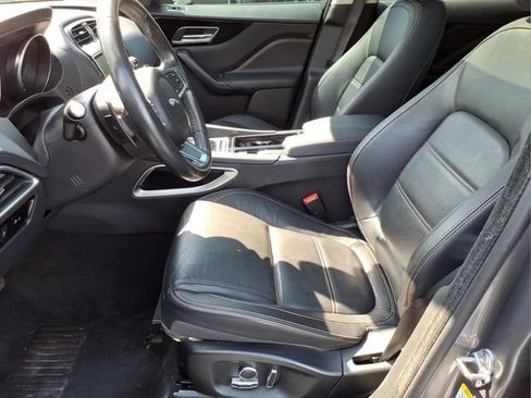Used 2019 Jaguar F-PACE Prestige AWD/4WD image 11
