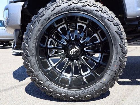 Used 2025 Ford F350 Platinum w/ Platinum Plus Package AWD/4WD image 11