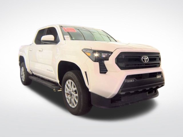 Used 2025 Toyota Tacoma SR5 RWD image 5