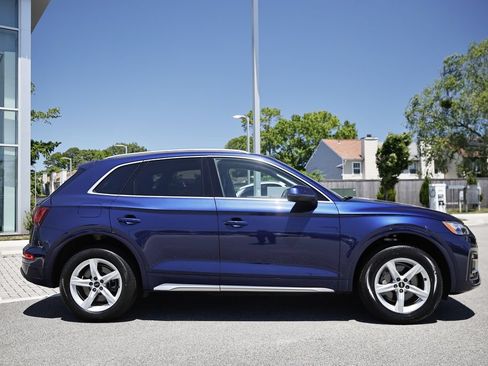Used 2023 Audi Q5 2.0T Premium w/ Convenience Package AWD/4WD image 4
