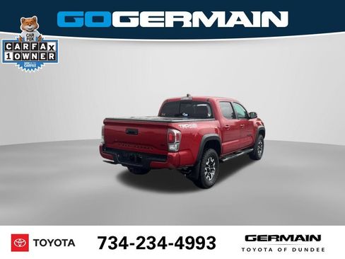 Used 2023 Toyota Tacoma TRD Off-Road w/ Technology Package AWD/4WD image 7
