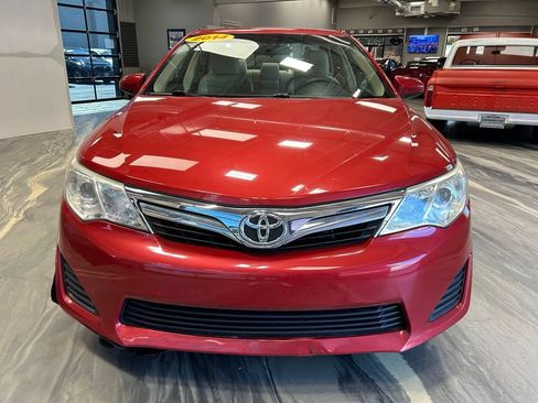 Used 2014 Toyota Camry LE FWD image 33