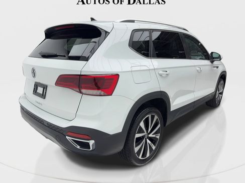 Used 2024 Volkswagen Taos SE FWD image 9