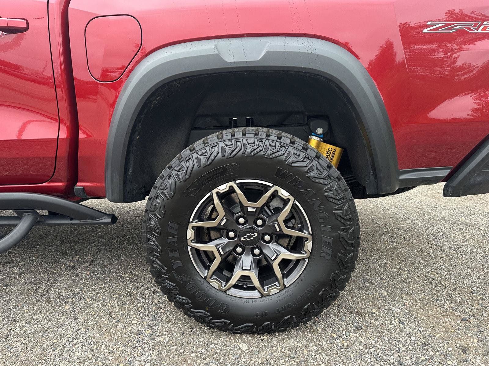 Certified 2026 Chevrolet Colorado ZR2 w/ Technology Package AWD/4WD image 6