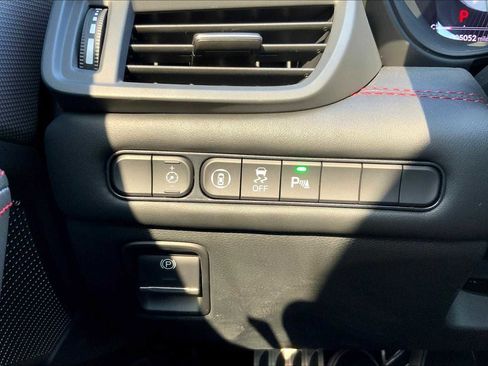 Certified 2025 Acura TLX w/A-Spec Package image 35