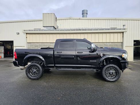 Used 2023 RAM 2500 Laramie image 9