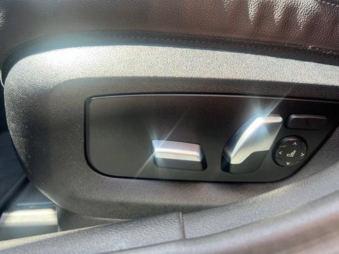 Used 2023 BMW 530i w/ Executive Package RWD image 17