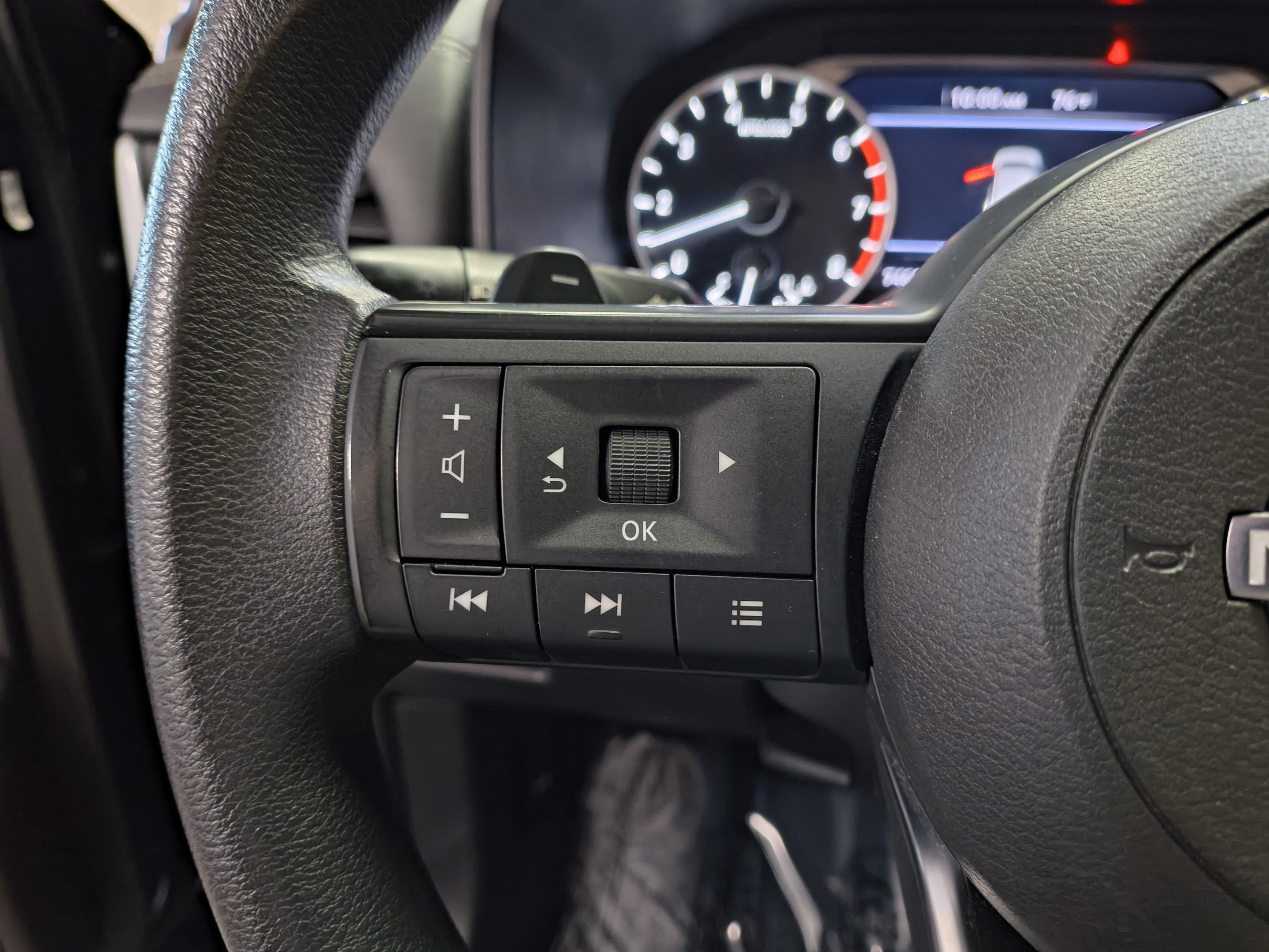 Certified 2023 Nissan Rogue S AWD/4WD image 31